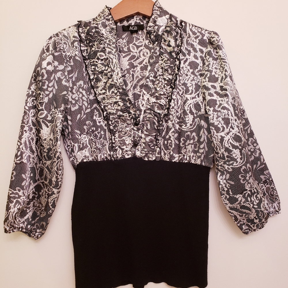 Women's black and white blouse